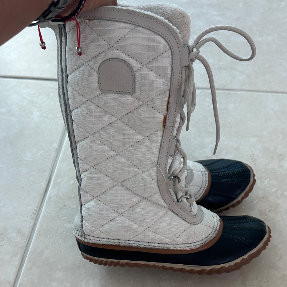 Sorrel waterproof women’s boots 6.5 $120